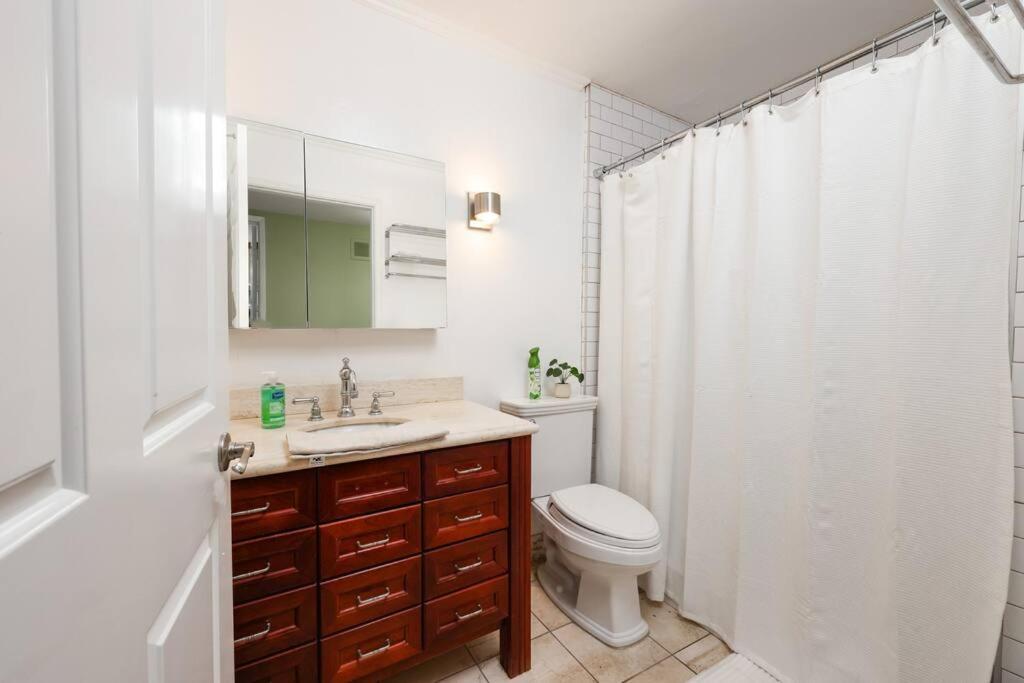 Chic Condo Steps From Petco Park 샌디에이고 외부 사진